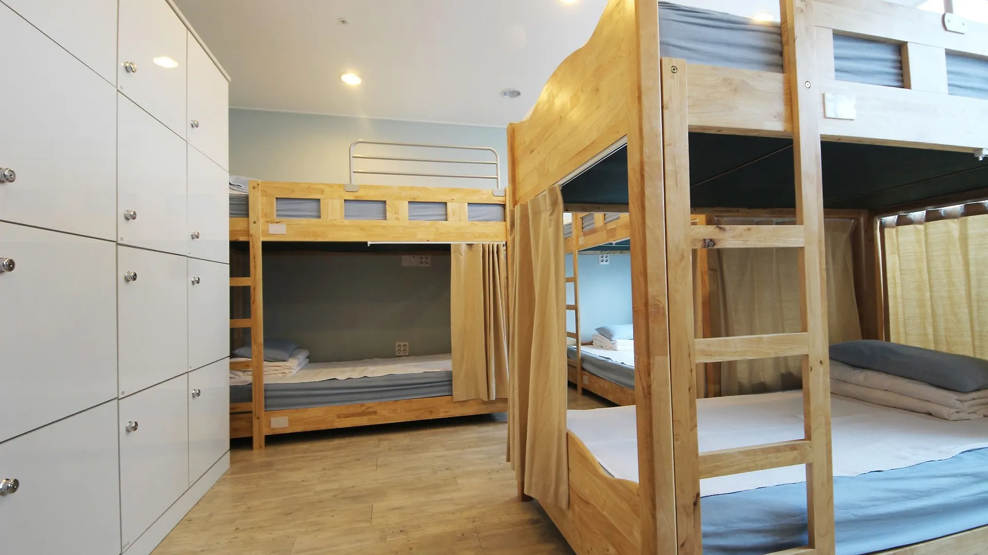 Hostel The New Day Puszan
